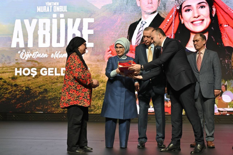 TRT Ortak Yapımı "Aybüke; Öğretmen Oldum Ben!" filminin galası gerçekleştirildi